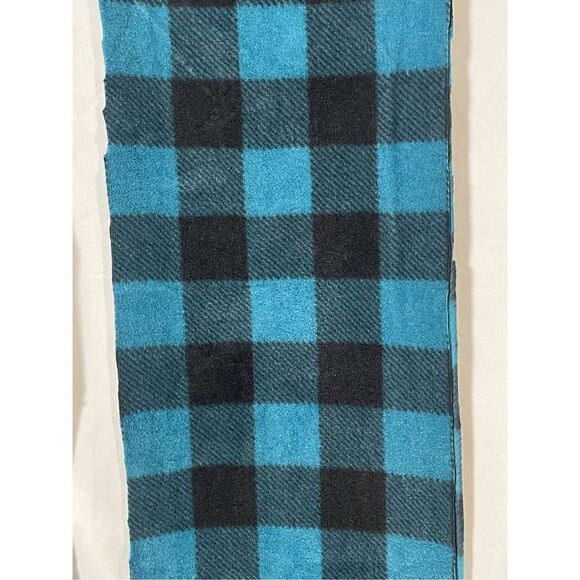 Two fleece winter scarves with pockets - Picture 5 of 7